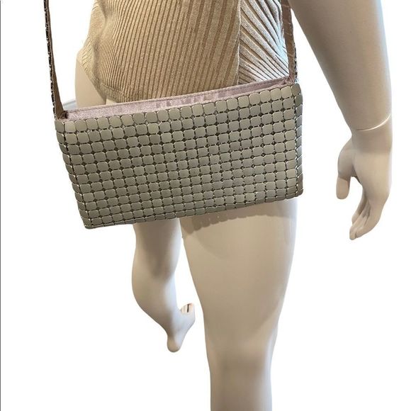 Handbags - Women’s beaded bag - EUC inside and out - bronze/gold color -